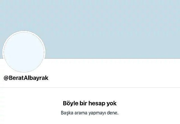 İstifasının ardından Twitter hesabını da kapatan Albayrak, uzunca bir süre ortalıkta gözükmemişti. Daha sonra da Albayrak, çeşitli yerlerde ortaya çıkmıştı.