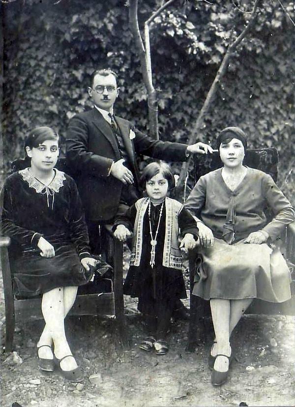 7. Modern bir aile, 1920.