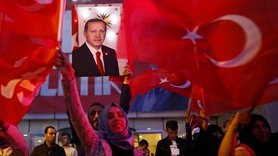 Bir AKP Milletvekilinin Daha Terör Örgütü Lideri Gülen'e 'Övgüler' Dizdiği Tweet Ortaya Çıktı!