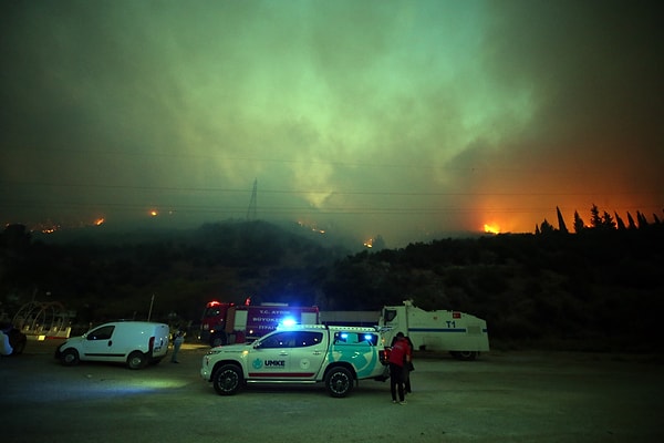 Yangın bölgesinden fotoğraflar👇