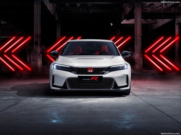 Yeni Civic Type R'dan bazı görseller 👇