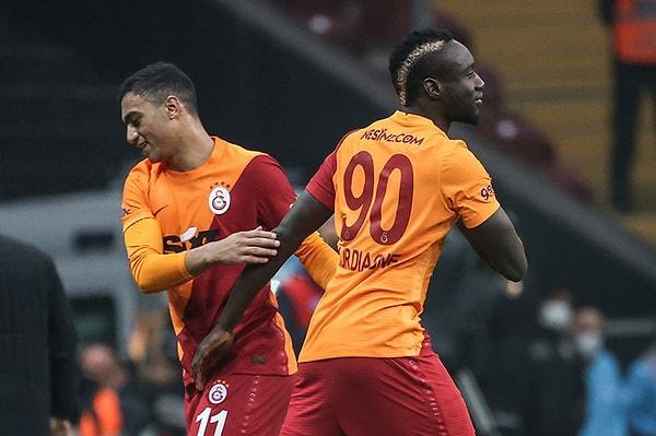 Diagne ve Mustafa Muhammed ile yollarını ayıran Galatasaray'da Seferoviç forvet mevkisi için transfer edildi. Okan Buruk'un daha fazla transfer istediği biliniyor.