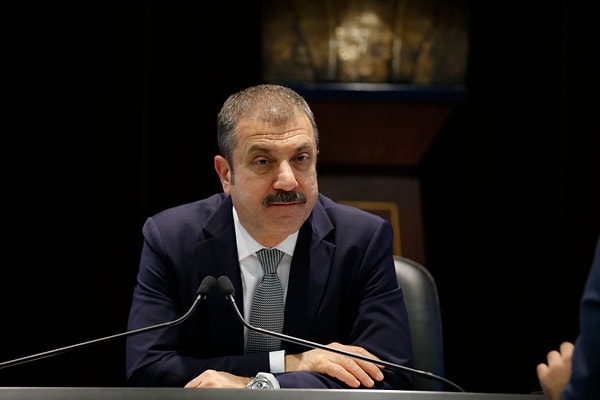 Kavcıoğlu, sunum sonrasında enflasyon beklentilerini açıkladı. Sunumda ise bazı ifadeler öne çıktı 👇