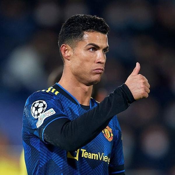 2. Cristiano Ronaldo'nun menajeri Jorge Mendes, Portekizli yıldızı Napoli'ye önerdi. (AS)