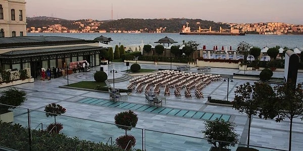 İstanbul Four Seasons Hotel Bosphorus Açık Hava Sineması