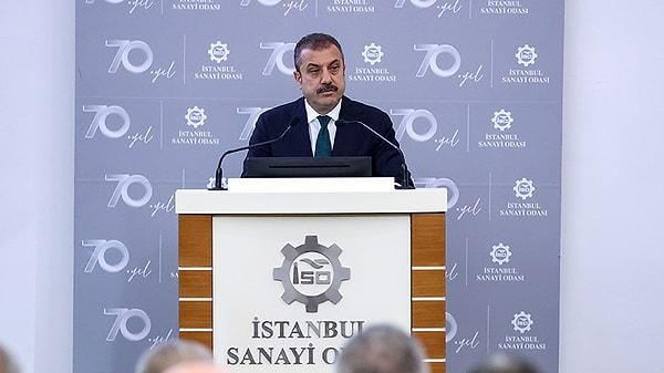 Merkez Bankası Başkanı Şahap Kavcıoğlu, “Bu kadar krediden şikâyet edilmesini ciddi şekilde konuşmamız gerekiyor. Uzun süredir Eximbank kredileri sıfır faizli. Faiz artışlarına rağmen aşağı yukarı herkes sıfır faizle kredi kullandı ve döviz aldılar. Bunları konuşacağız" dedi.
