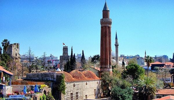 Yivli Minare Camii ve Külliyesi