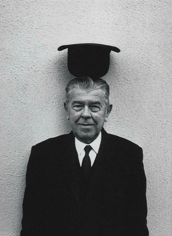 23. Rene Magritte (1898-1967)