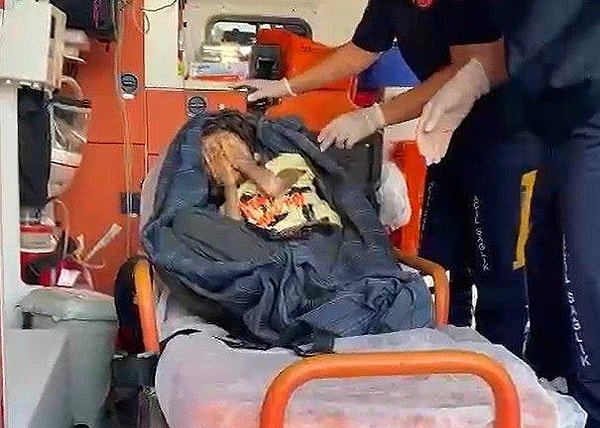 Bursa'da teyzesinin çöple doldurduğu evin kilitli olan odasında 9 yaşındaki C.M.A'nın baygın halde bulunması ve çocuğun içler acısı durumu Türkiye gündemine bomba gibi düşmüştü.