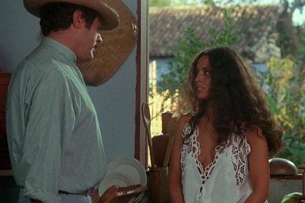 13. Gabriela, Cravo e Canela / Tarçın Kokulu Kız (1983) - IMDb: 6.2