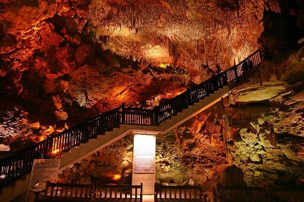 Damlataş Mağarası- Antalya