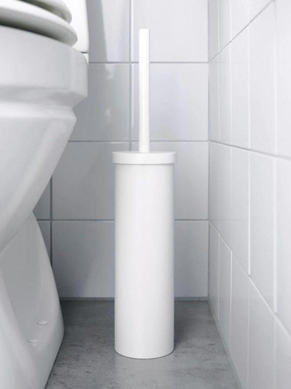 8. Ikea tuvalet fırçasının minimalist bir tasarımı var.