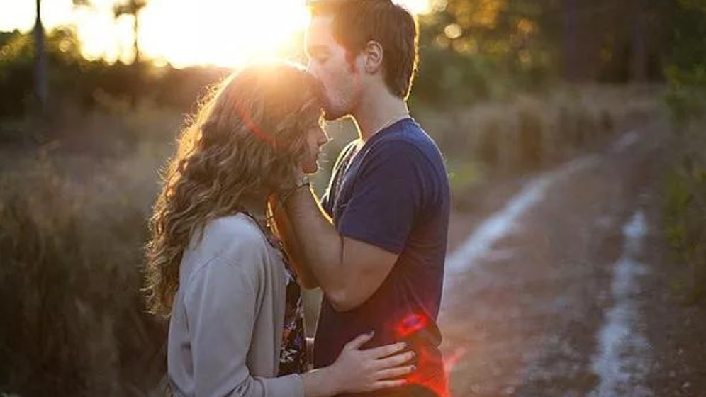 Senin ‘Seni Seviyorum’ Demeden Deme Yolun Ne?