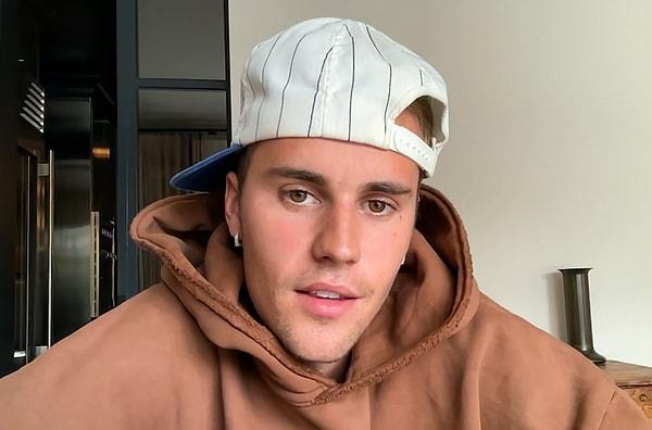 Justin Bieber bildiğiniz gibi yıllardır dünyanın en ünlü şarkıcılarından birisi. Genç yaşta yıldızı parlayan Kanadalı sanatçı 'Baby' ile başlayarak neredeyse her sene yeni bir hit şarkı çıkardı kariyeri boyunca.
