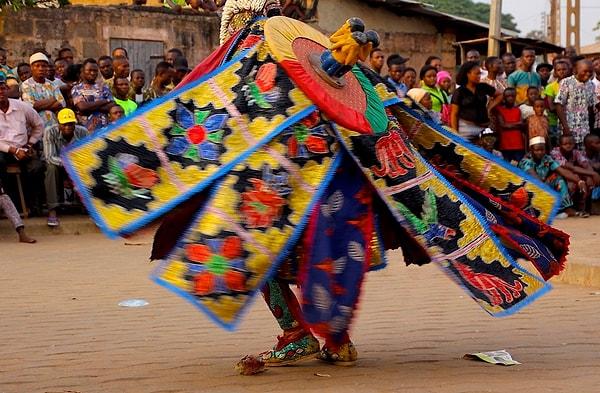 Oro Festivali, Nijerya'da Yorubalar tarafından kutlanan erkeklere özel kutlamaların gerçekleştiği bir gelenek.