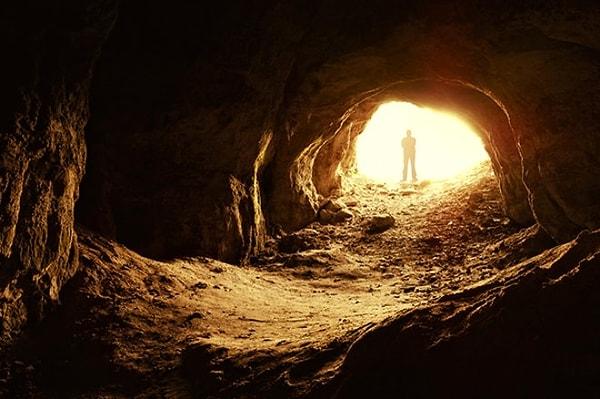 6. "Girmekten korktuğunuz mağara, aradığınız hazineyi barındırır."