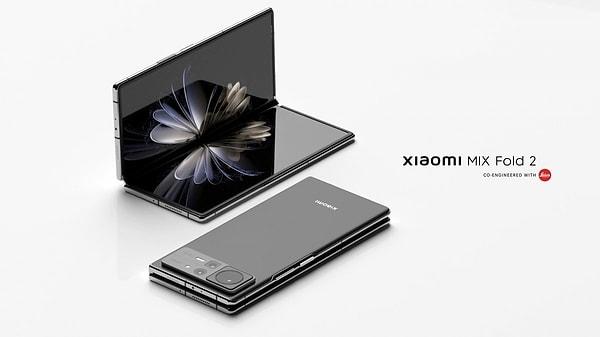 Xiaomi Mix Fold 2'nin tasarımıyla başlıyoruz.