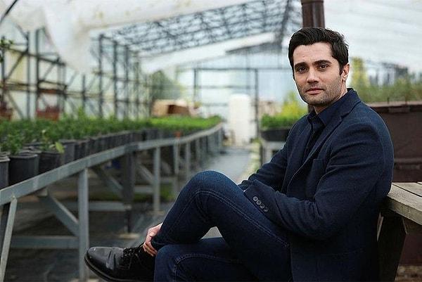 Gazeteci Birsen Altuntaş'ın haberine göre; başarılı oyuncu Yunus Emre Yıldırımer Teşkilat dizisine transfer oldu.