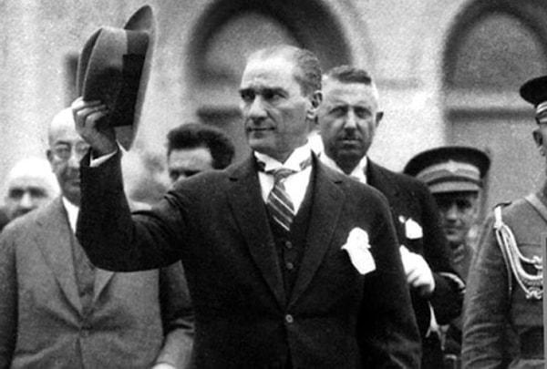 4. “Atatürk gibi düşünmek” hangi ülkede kullanılan bir deyimdir?