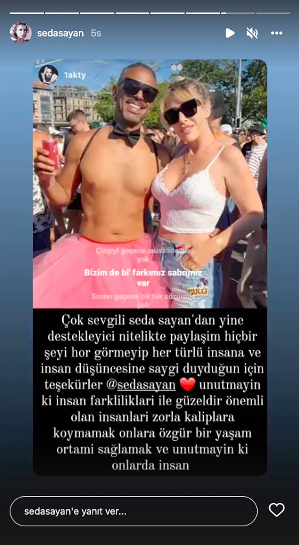 LGBTI+'ı desteklediğini açıklayan Sayan, hayranlarından da büyük destek gördü.