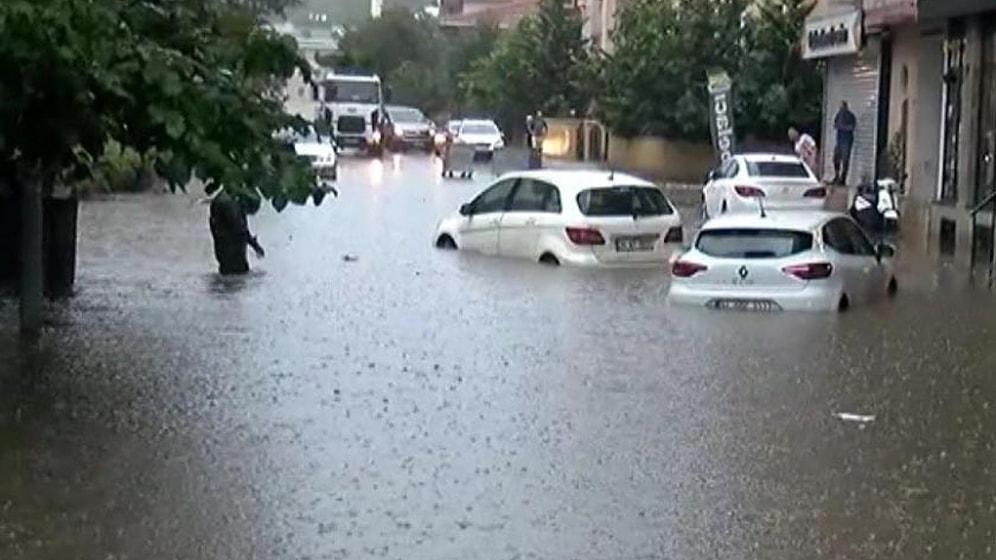 Uyarılar Yapılmıştı: İstanbul Sağanak Yağışın Etkisinde!