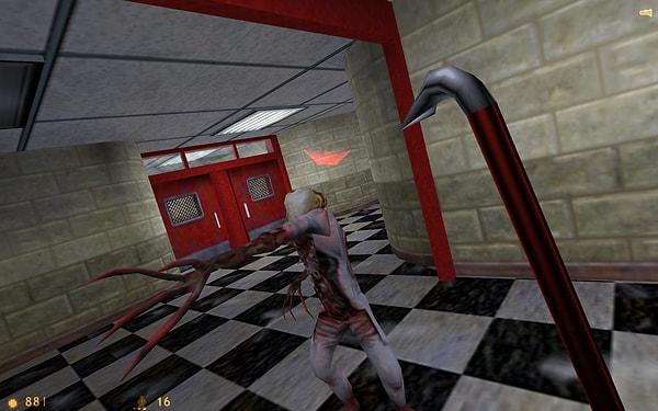 Eş zamanlı oyuncu rekoru 6.000 kişinin biraz üzerinde olan Half-Life'a ait yeni rekor ise 12.310 kişi oldu.