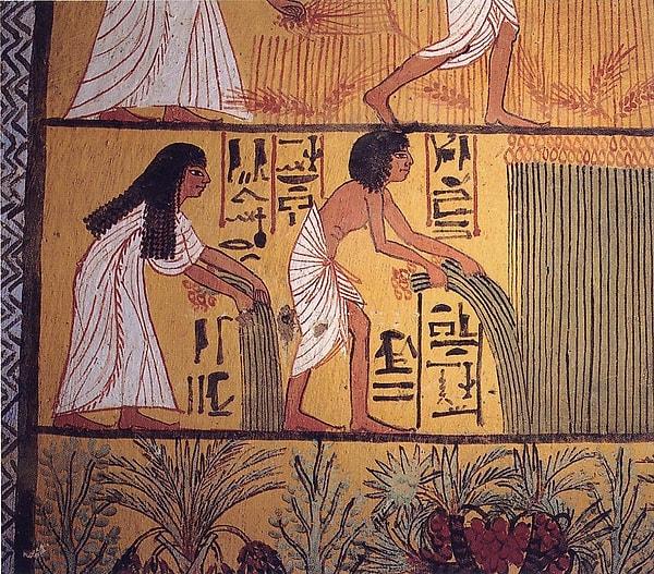 3. Firavunlar öldüklerinde heykeller, tılsımlar ve her türlü hazineler mumyaları ile birlikte mezara konulurdu.