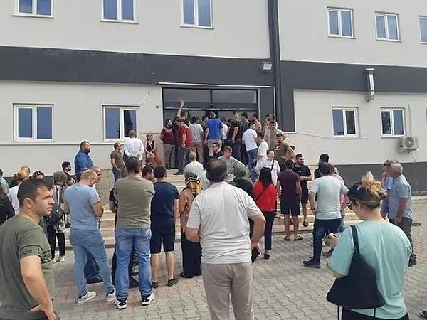 Bir yandan bunlar yaşanırken diğer yandan da birçok vatandaş dolandırıldıkları için Ankara’nın Kahramankazan ilçesi Saray Mahallesi'ndeki fabrika önünde toplandı ve eyleme başlamıştı.