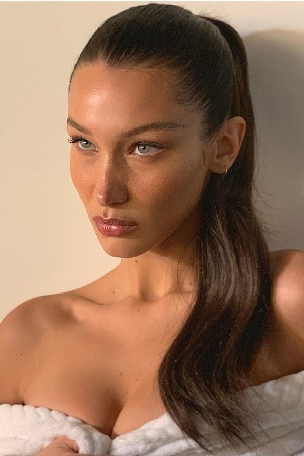 Dünyaca ünlü model Bella Hadid'i tanımayanınız yoktur, Filistin asıllı Bella Hadid adından sıklıkla bahsettiriyor.