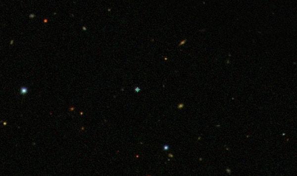 6. SDSS J102325.31+514251.0: 33 milyar Güneş kütlesi: