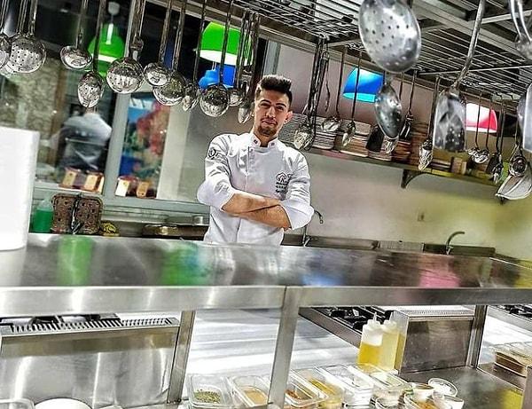 Ancak Geçer,  13 yaşından beri Ankara'da yaşıyor. Aynı zamanda Ankara'da bir restoranda aşçılık yapıyor.
