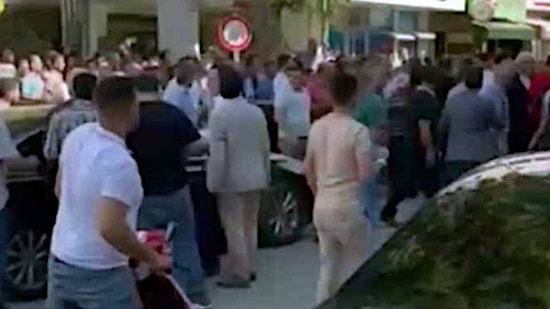 Yüzde 52 Oy Aldıkları Kahramanmaraş'ta Mahir Ünal’a Protesto: ‘Evimize Ekmek Götüremiyoruz’