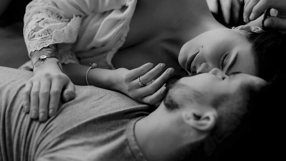 Burcuna Göre İlişkilerinde Nasıl Biri Olduğunu Söylüyoruz!