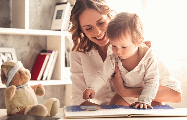 Birçok anne ve baba çocuklarını yetiştirirken içinden çıkamayacağı zorluklarla karşılaşıp büyüme sürecinde çocuklarının travma yaşamaması için dışarıdan profesyonel destek almayı tercih ediyor.