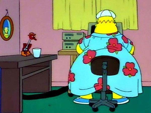 5. Homer'ın 'su içen kuşu' kendi kendine düşmedi, yüksek ihtimalle Marge'ın bu olayla bir ilgisi var.