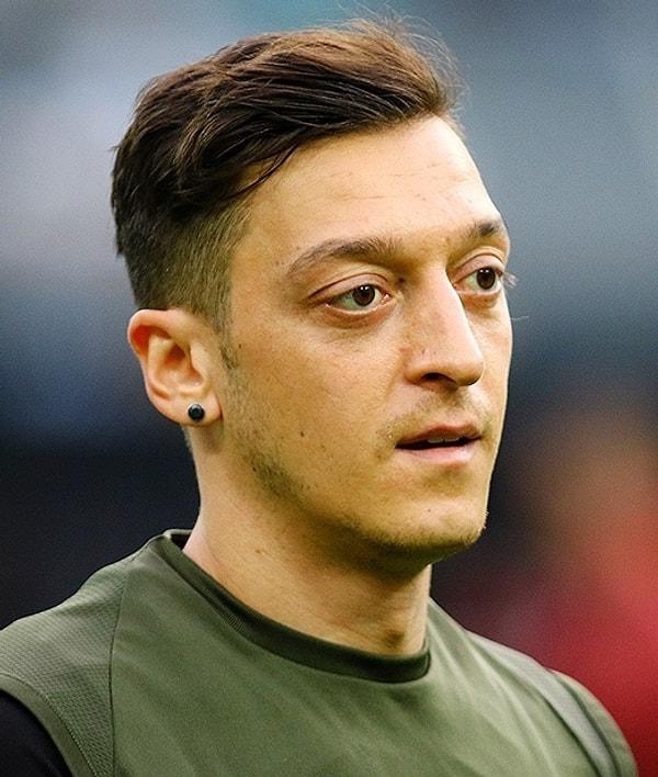 Bu sezon başında affedilmeyince Başakşehir'e transfer oldu.