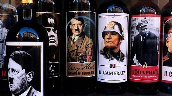 En çok Hitler figürlü şişeler satılıyormuş...