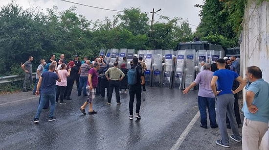 Durdurma Kararına Rağmen Yıkım Başladı