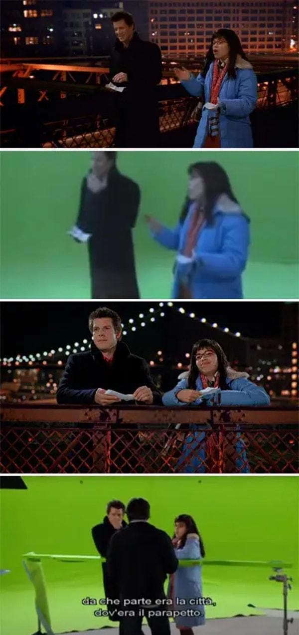3. Hatta ilk sezonda Betty ve Daniel'ın köprüdeki sahnesinde de yeşil ekran ve yeşil korkuluklar kullanılmış.