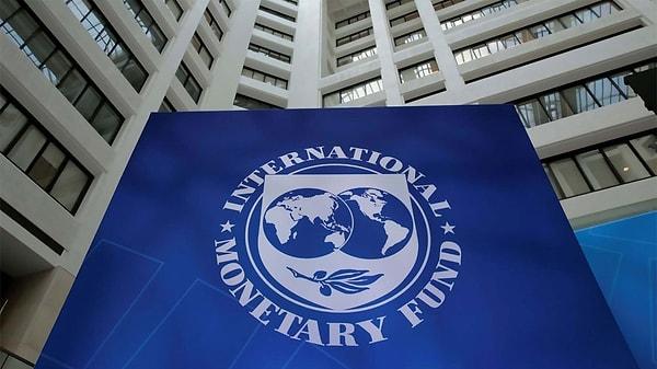 Rusya'nın büyümesinde bu yıl yüzde 4 ila 6 aralığında bir daralma beklenirken, IMF bunu yüzde 6 oranında öngörüyor.