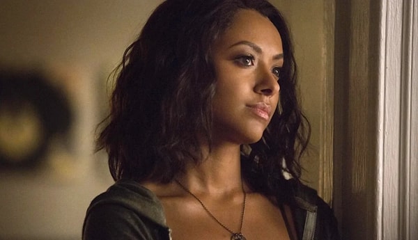 5. 'The Vampire Diaries' dizisinde Bonnie Bennett rolünü üstlenen Kat Graham