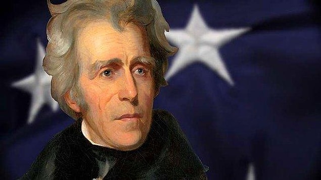 16. Andrew Jackson'ın evcil bir papağanı vardı ve papağanı Polly'ye bir denizci gibi küfretmeyi öğretti.