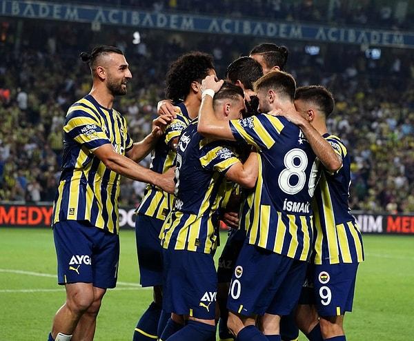 Fenerbahçe, oynadığı son 4 resmi maçta toplam 16 gol attı.