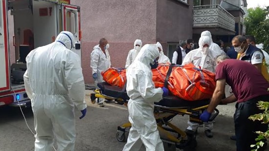 6 Saatlik Müdahale ile Çıkartıldı: Görevlilerin Çürümeye Başlayan Ceset Karşısında Zor Anları