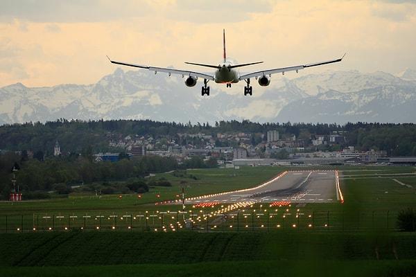 Bu kazaların yüzde 97'si ise havaalanlarında; özellikle uçakların kalkış ve iniş anlarında gerçekleşir.