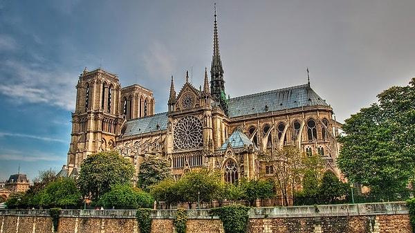 Notre Dame Katedrali (Fransa)