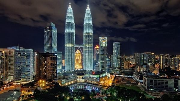 Petronas Kuleleri (Malezya)