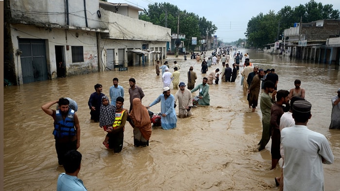 Pakistan'da Sel Felaketi: Can Kaybı 1033