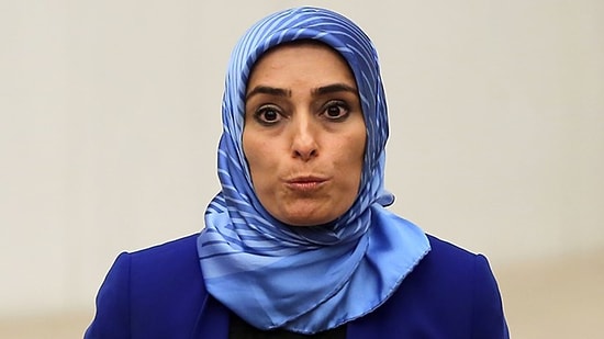 Zehra Taşkesenlioğlu'nun '100 Yıllık Pranga' Sözleri Yeniden Gündem