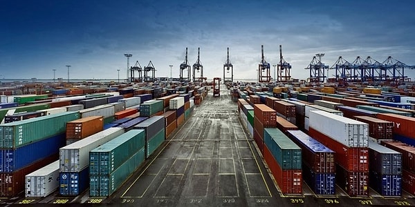 Özel ticaret sistemine göre ihracatın ithalatı karşılama oranı geriledi.
